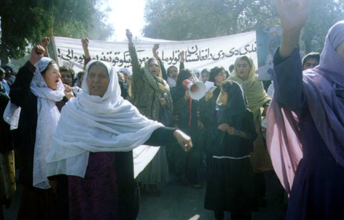 The demonstrators were chanting slogans against Taliban and Jehadi fundamentalists.