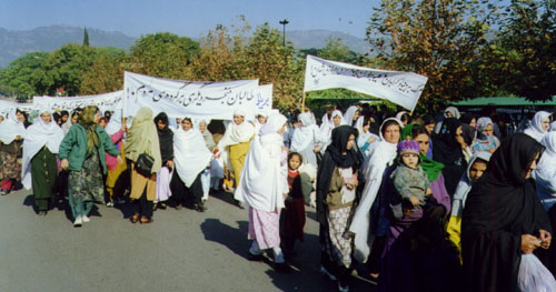 In addition to RAWA members and activists, a large number of Afghan women from different cities in Pakistan and some from nearby provinces in Afghanistan, participated in the demonstrations.