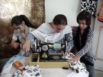 Tailoring class for Afghan girls