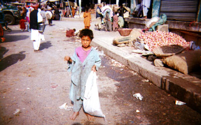 An Afghan child in Islamabad