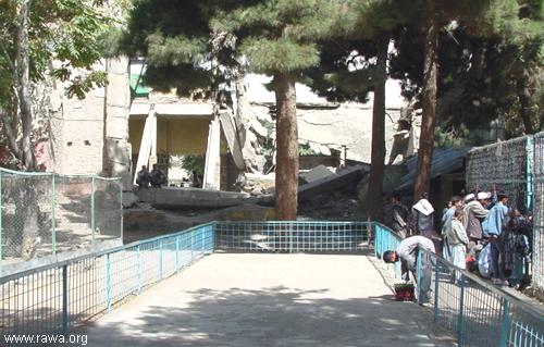 Kabul Zoo, Oct.2002