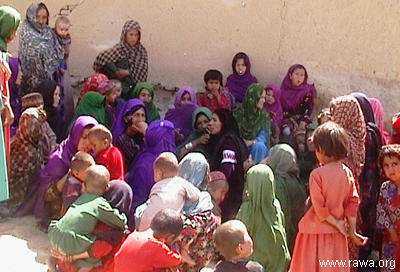 Earthquake victims in Nahrin